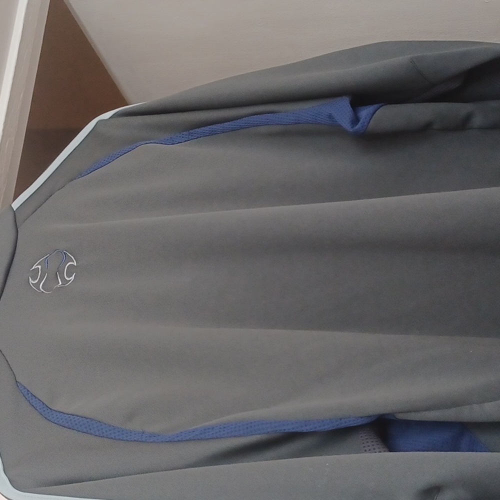 Adidas Pullover - Picture 5 of 6